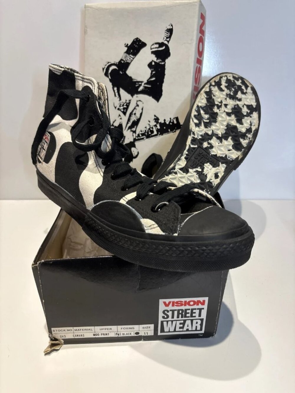 Vintage Vision Street Wear canvas High Tops moo cow print